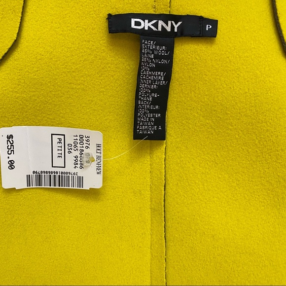 ⭐️Host pick⭐️NWT DKNY mini skirt - Picture 6 of 10